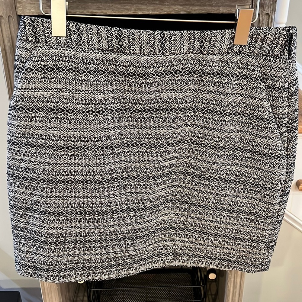Short skirt size 10
